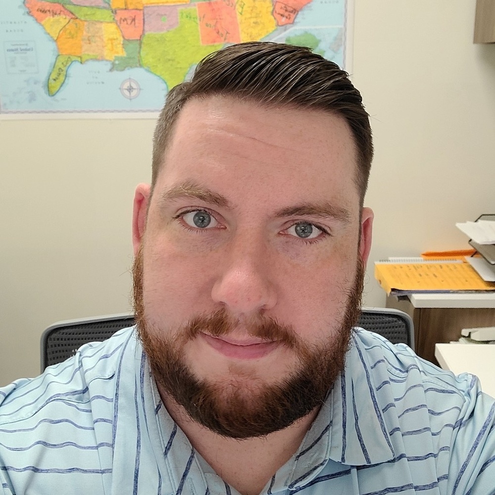 Meet your Posher, Aaron